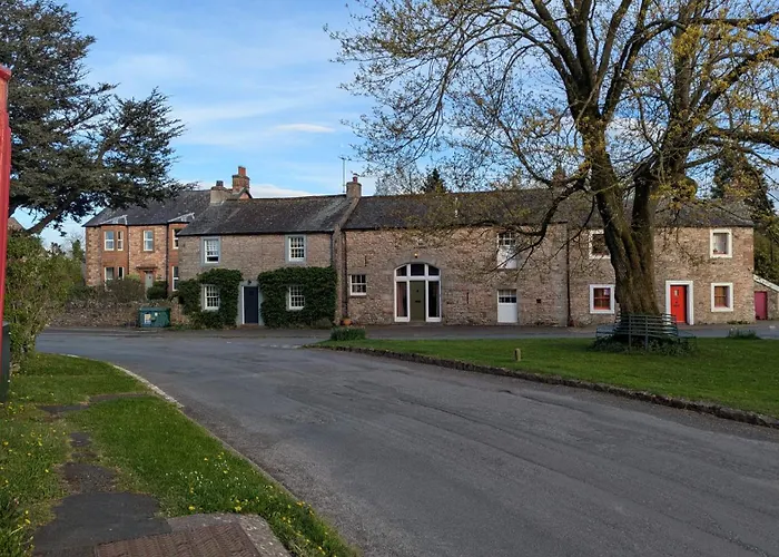 Дом отдыха Maple Cottage, Stylish For 6 Near The District