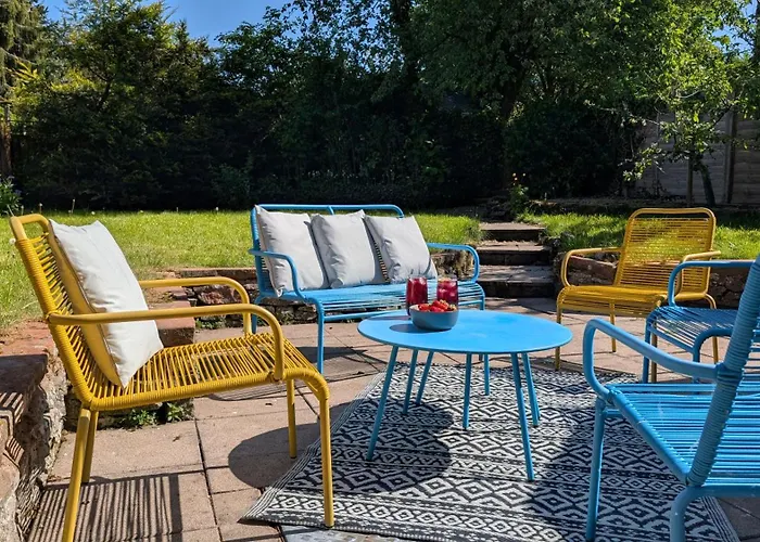 Maple Cottage, Stylish For 6 Near The District *